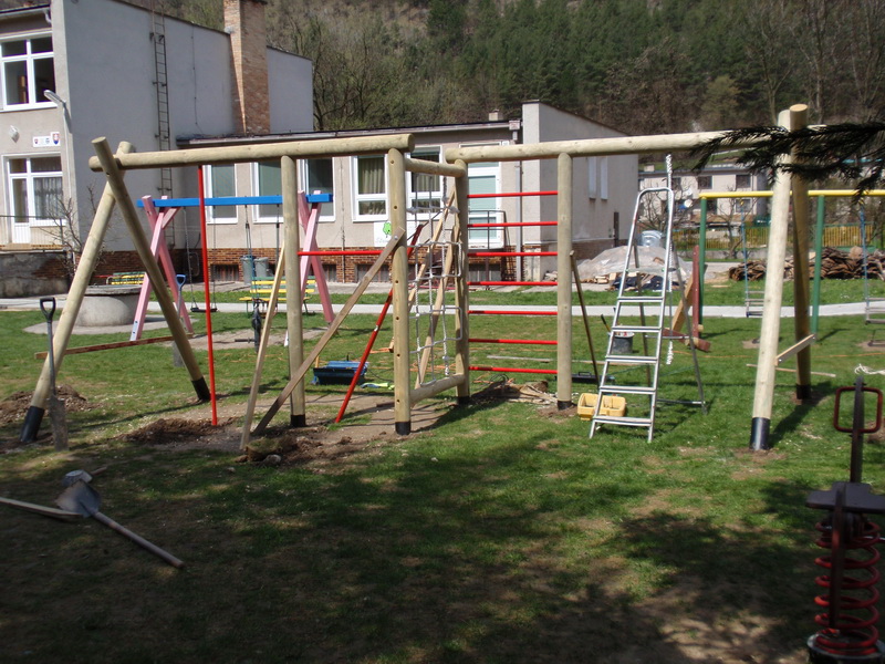 detske ihrisko MŠ Košecké Podhradie, 2010