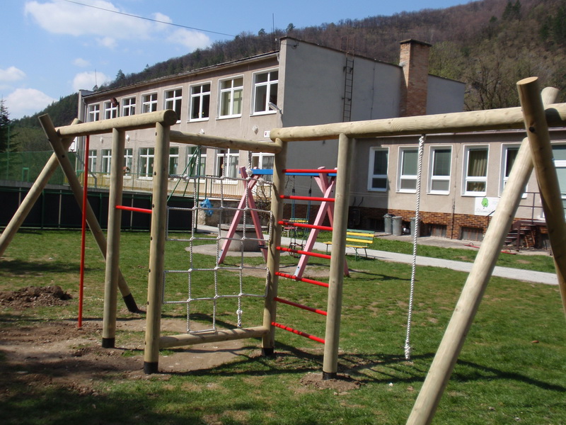 detske ihrisko MŠ Košecké Podhradie, 2010