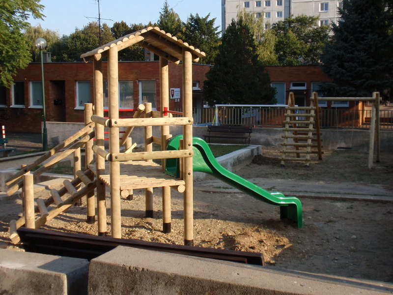 detske ihrisko Mesto Bratislava, Karlova Ves, 2009