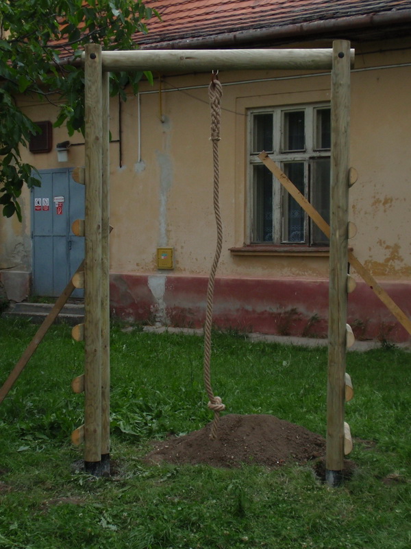 detske ihrisko ZŠ Košúty, 2009