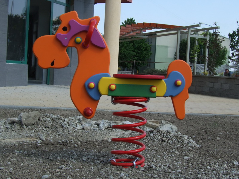 detske ihrisko Mesto Bratislava, Humenské námestie, 2008