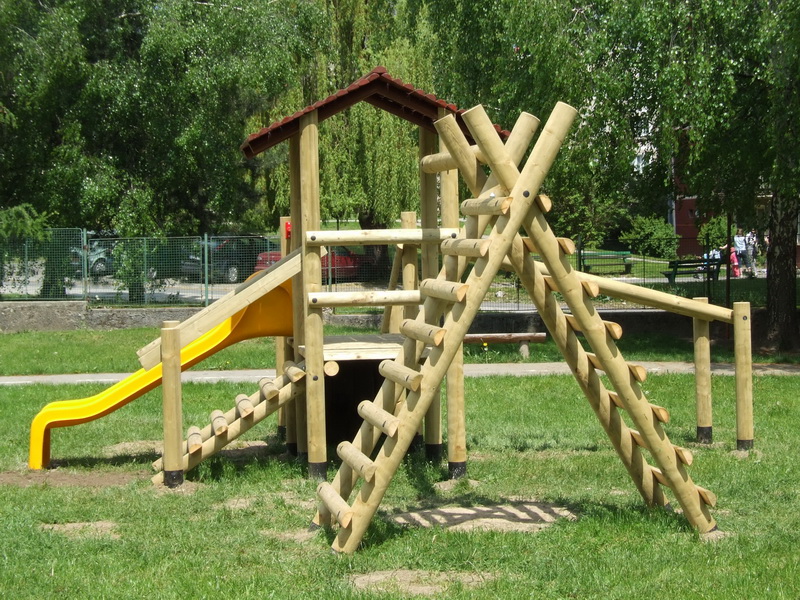 detske ihrisko MŠ Banská Bystrica, Družby, 2008