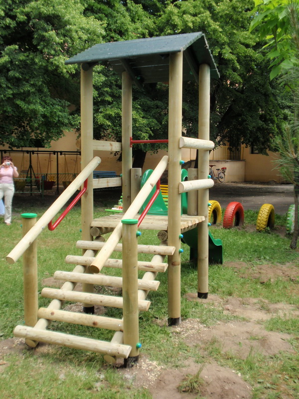 detske ihrisko MŠ Kamenín, 2011