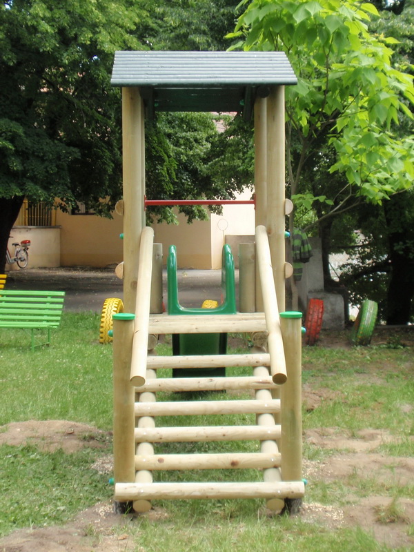 detske ihrisko MŠ Kamenín, 2011