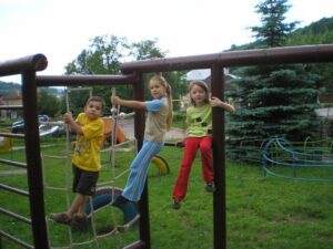 Detské ihrisko MŠ Langsfeldová, Kremnica, 2007