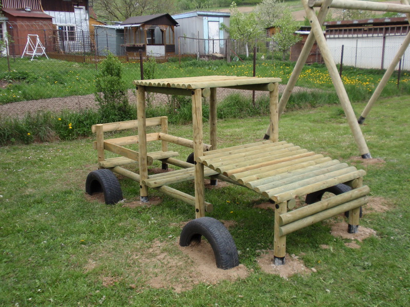 detske ihrisko MŠ Nižný Tvarožec, 2009