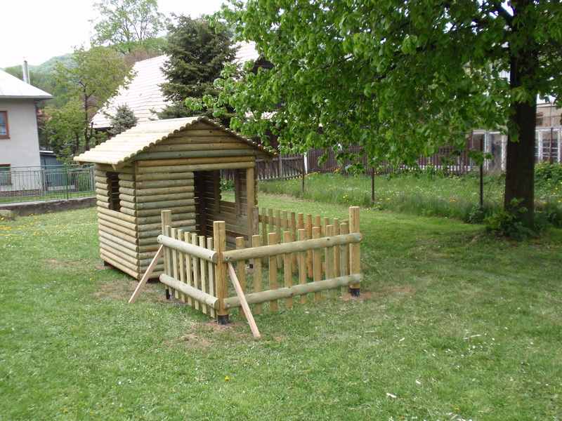 detske ihrisko MŠ Nižný Tvarožec, 2009