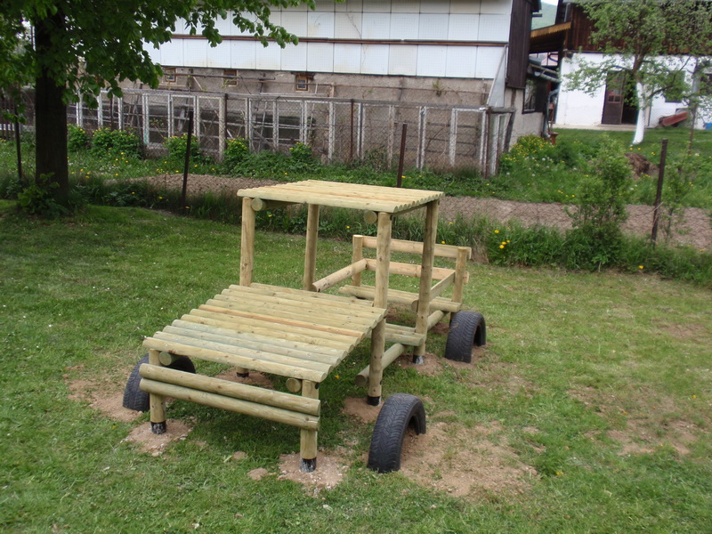 detske ihrisko MŠ Nižný Tvarožec, 2009