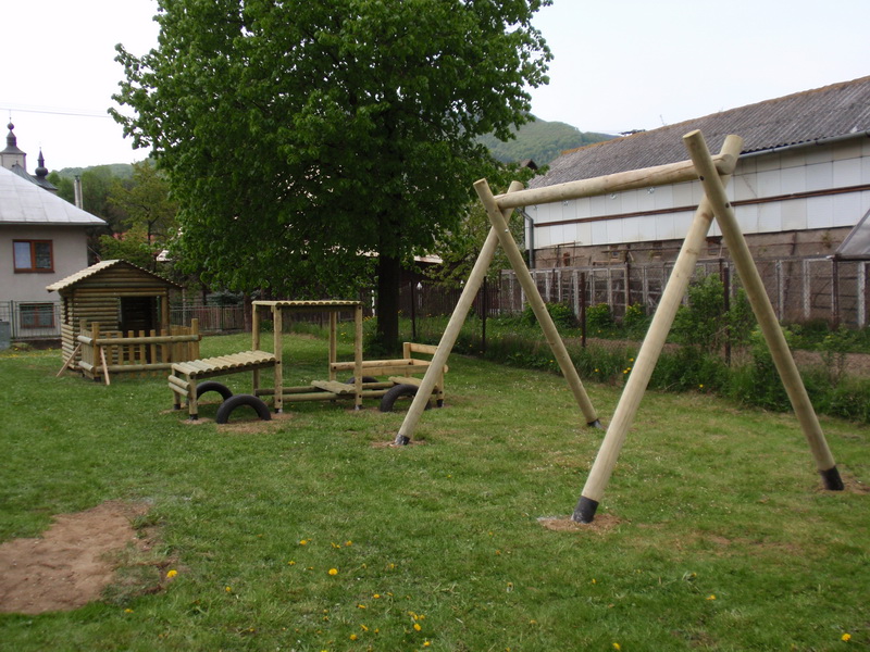 detske ihrisko MŠ Nižný Tvarožec, 2009