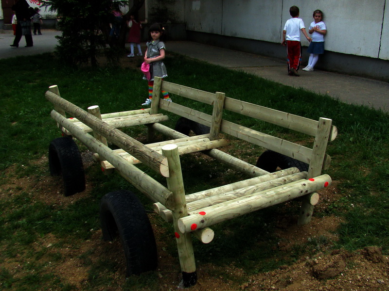 detske ihrisko MŠ Nitra, Zvolenská, 2008
