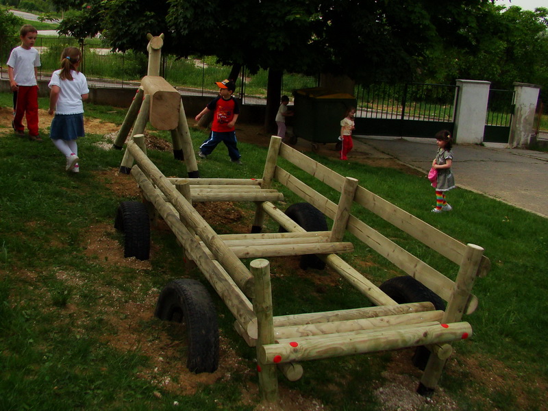 detske ihrisko MŠ Nitra, Zvolenská, 2008