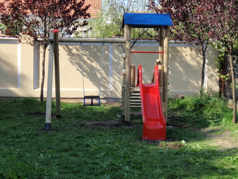 detske ihrisko MC Medulienka, Levice, 2010