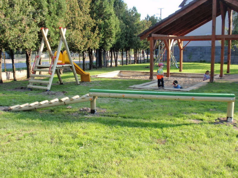 detske ihrisko ZŠ Čataj, 2010