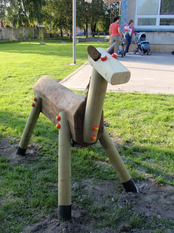 detske ihrisko ZŠ Čataj, 2010