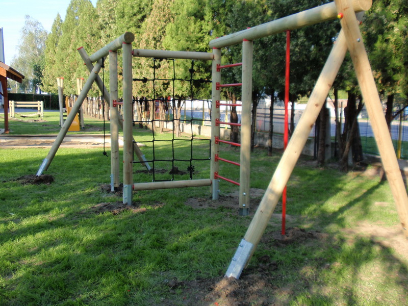 detske ihrisko ZŠ Čataj, 2010