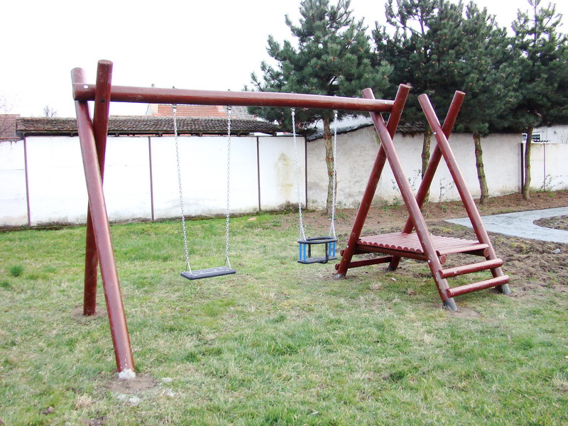 detske ihrisko Obec Letničie, 2008