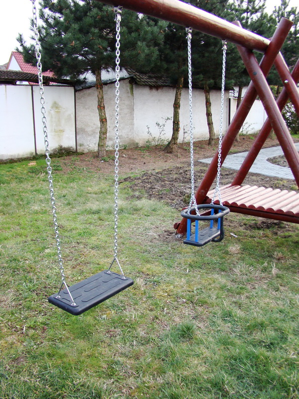 detske ihrisko Obec Letničie, 2008