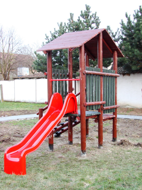 detske ihrisko Obec Letničie, 2008