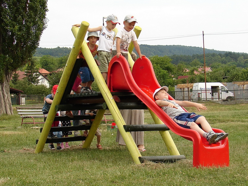 detske ihrisko MŠ Opatovce nad Nitrou, 2007