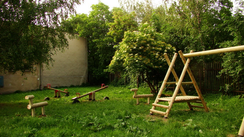 detske ihrisko ZŠ Košice, Rehoľná, 2008