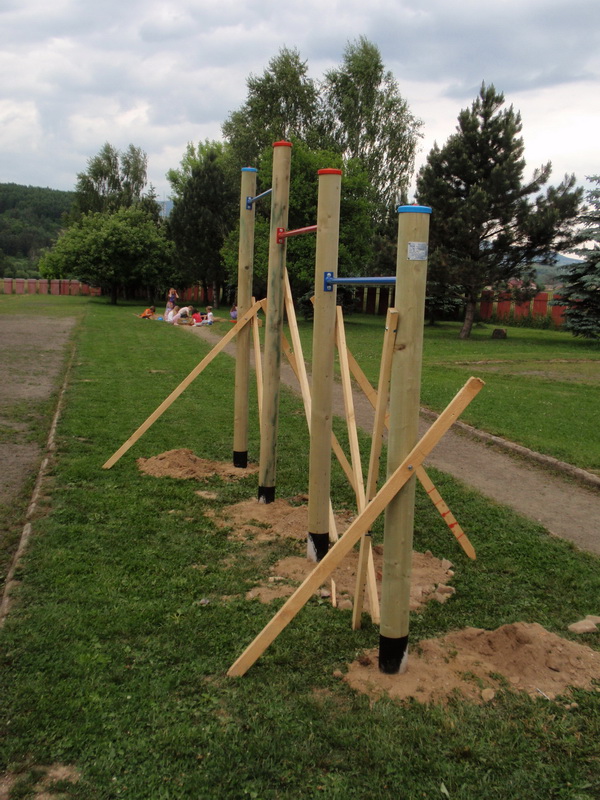 detske ihrisko ZŠ Kriváň, 2011