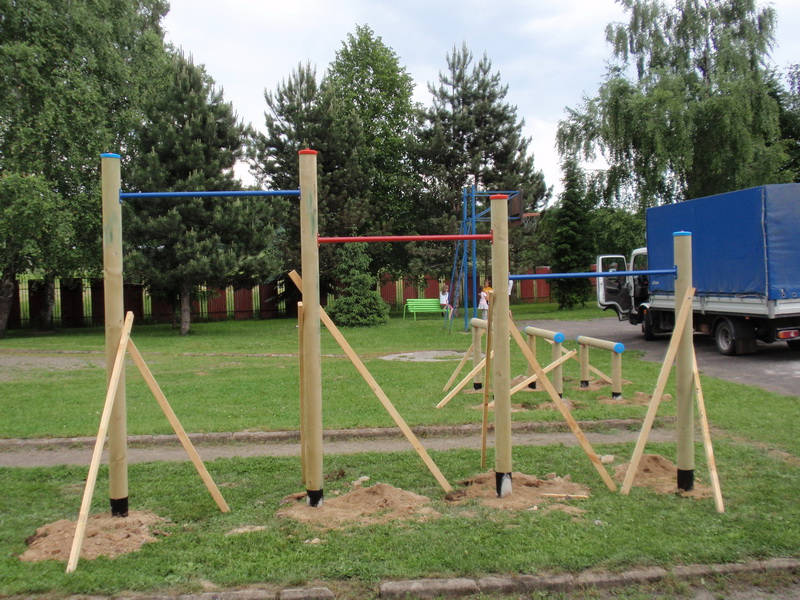 detske ihrisko ZŠ Kriváň, 2011
