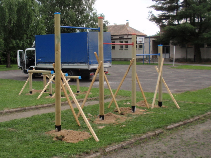 detske ihrisko ZŠ Kriváň, 2011