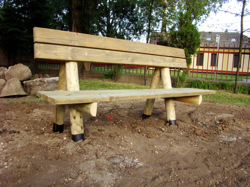 detske ihrisko ZŠ Nové Zámky, Czuczora, 2008