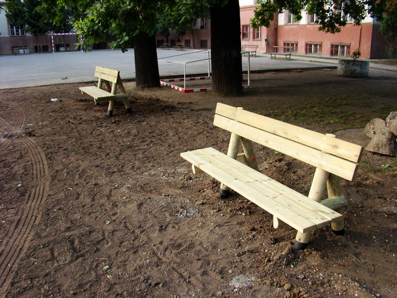 detske ihrisko ZŠ Nové Zámky, Czuczora, 2008