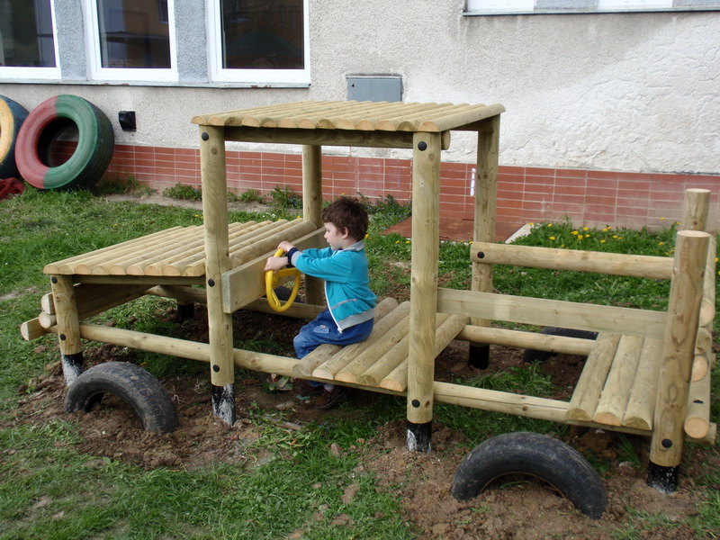 detske ihrisko Obec Tŕnie, 2010