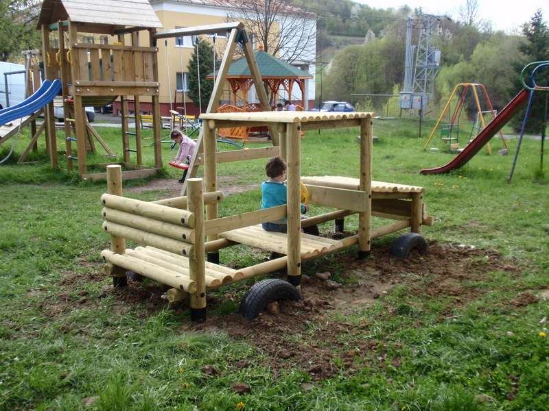 detske ihrisko Obec Tŕnie, 2010