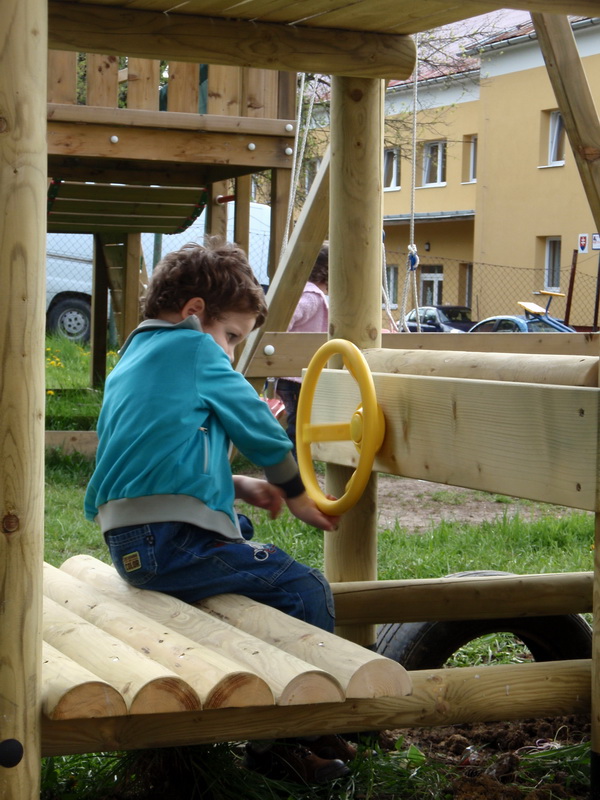 detske ihrisko Obec Tŕnie, 2010