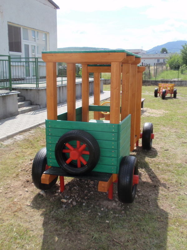 detske ihrisko MŠ Rohožník, 2011