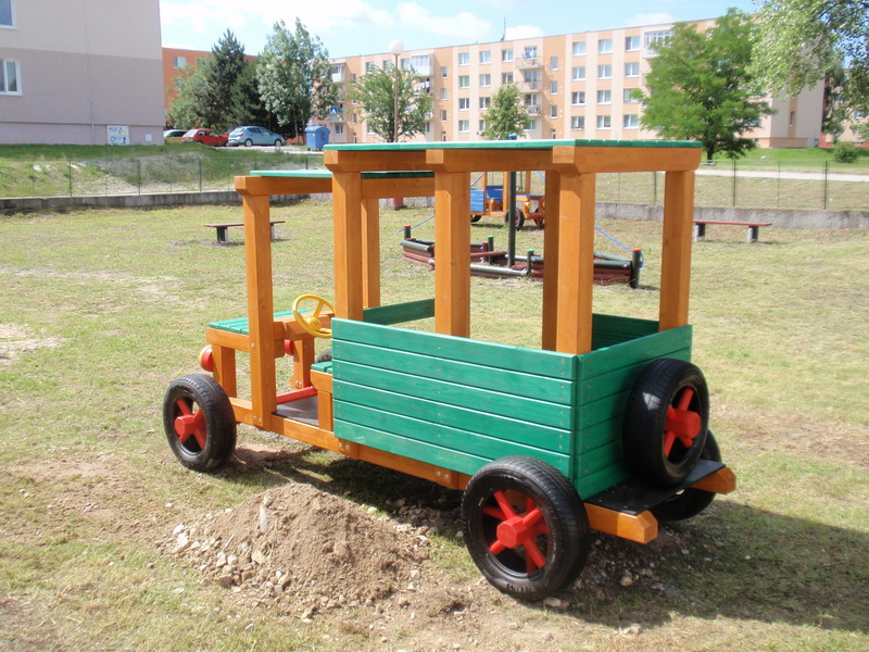 detske ihrisko MŠ Rohožník, 2011