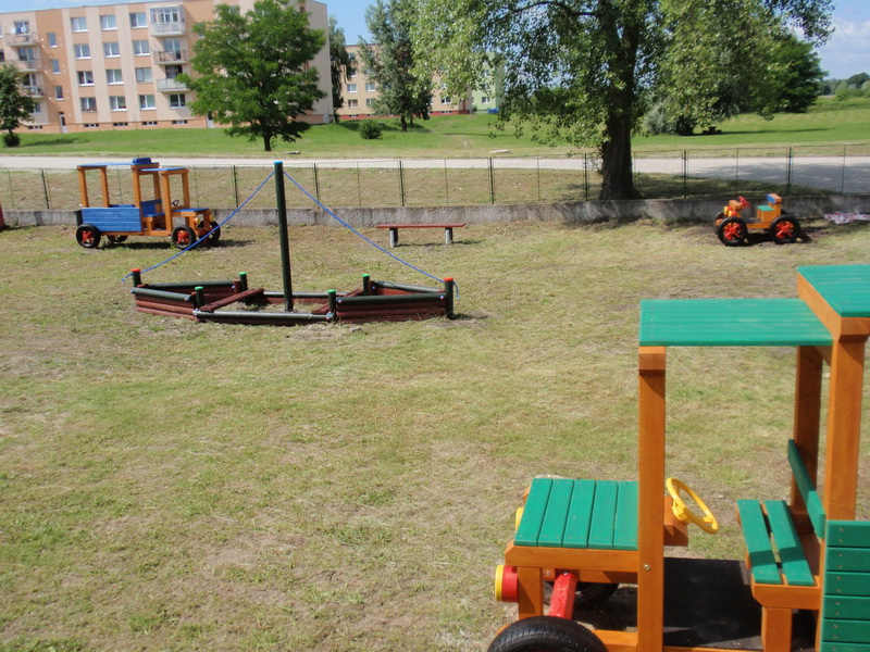 detske ihrisko MŠ Rohožník, 2011