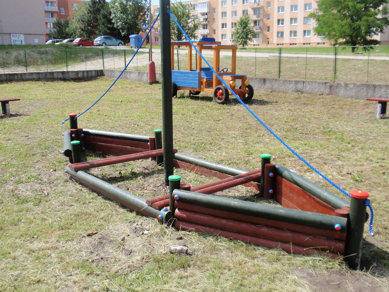detske ihrisko MŠ Rohožník, 2011