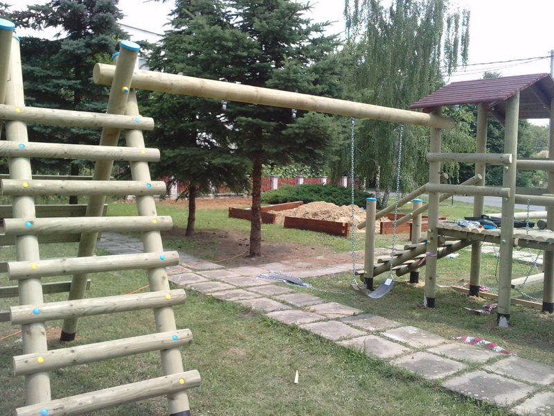 detske ihrisko Obec Bzovík, 2010