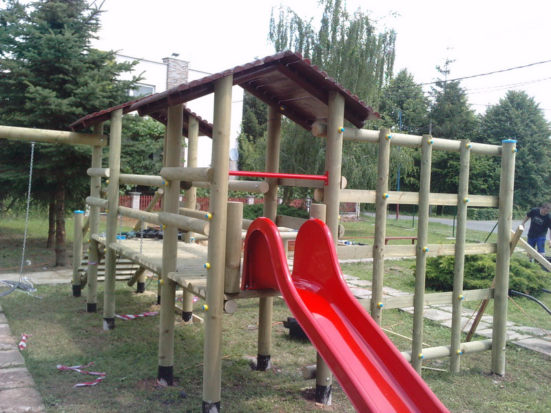 detske ihrisko Obec Bzovík, 2010