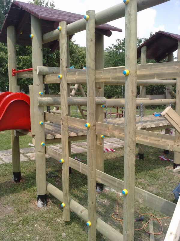 detske ihrisko Obec Bzovík, 2010