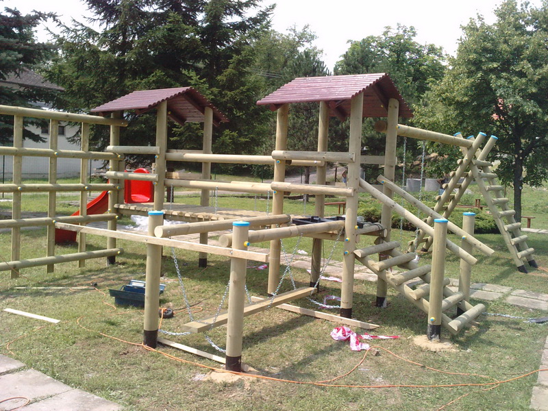 detske ihrisko Obec Bzovík, 2010