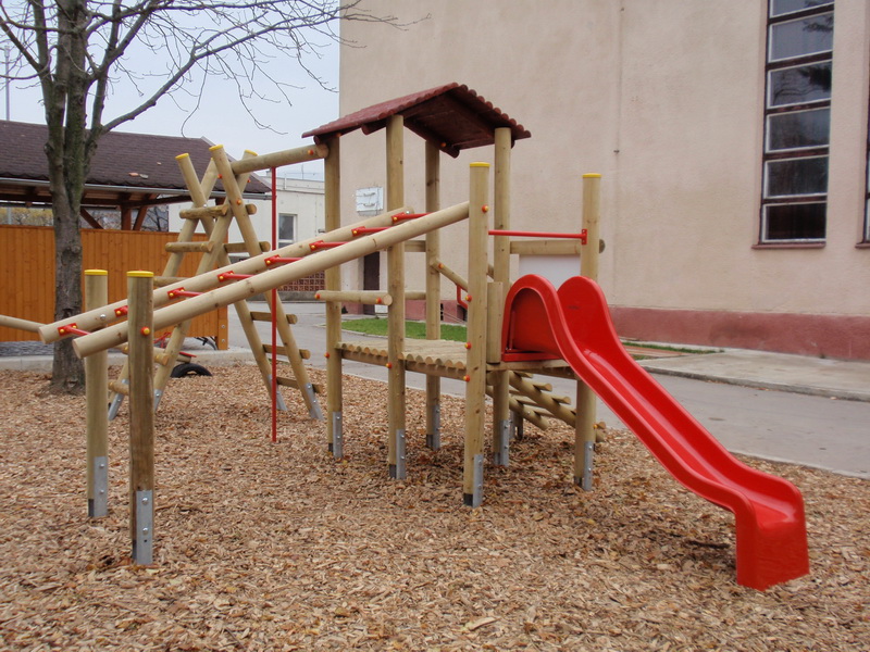 detske ihrisko Obec Chocholná-Velčice, 2010