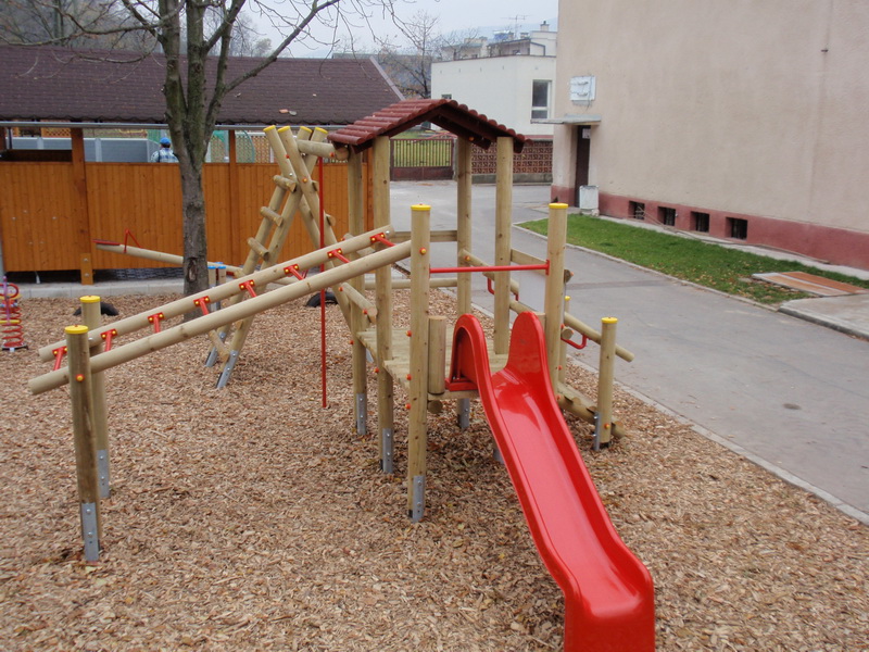 detske ihrisko Obec Chocholná-Velčice, 2010