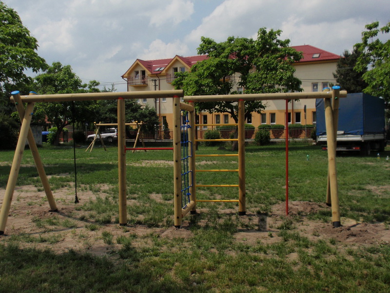 detske ihrisko ZŠ Zohor, 2011