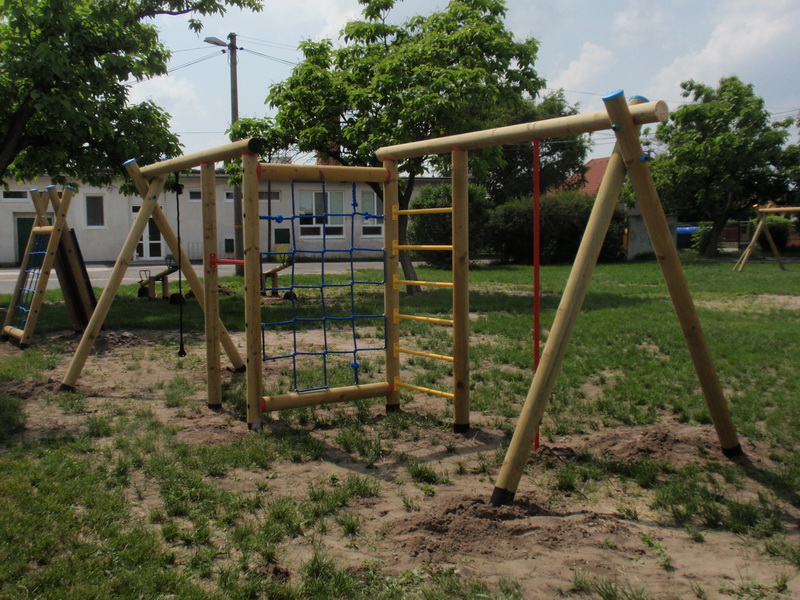 detske ihrisko ZŠ Zohor, 2011