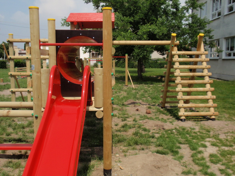 detske ihrisko ZŠ Zohor, 2011