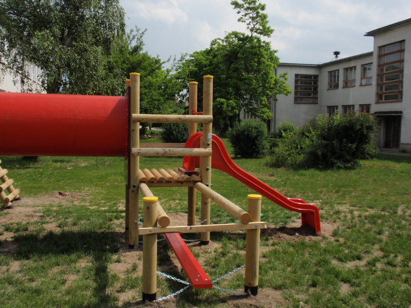 detske ihrisko ZŠ Zohor, 2011