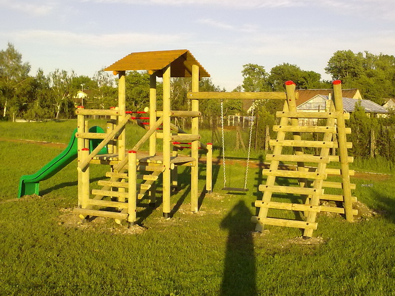 detske ihrisko ZŠ Pezinok, Na bielenisku, 2010