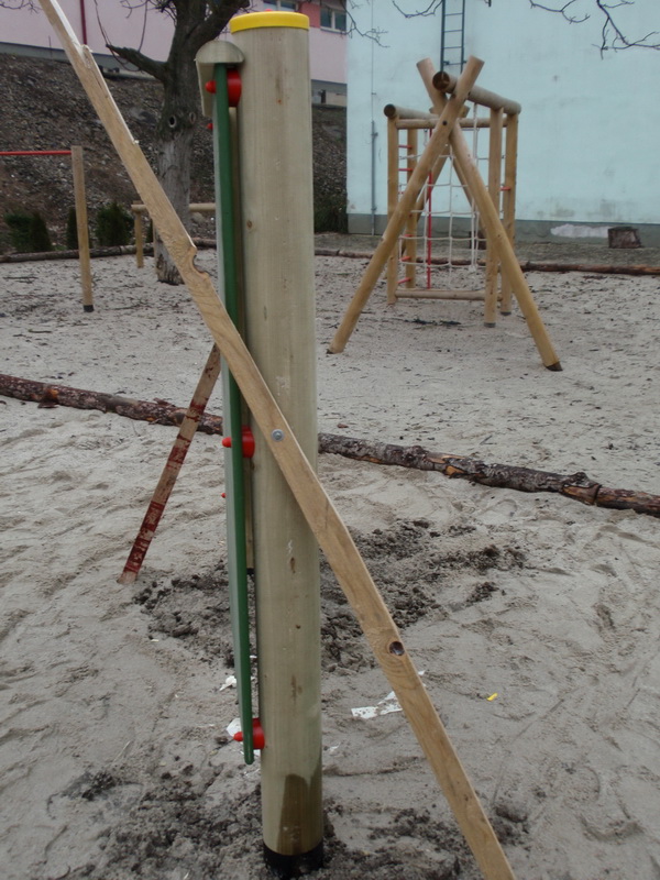detske ihrisko ZŠ Veľké Kapušany, Fábryho, 2011