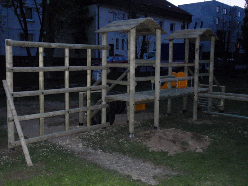 detske ihrisko MŠ Lipany nad Torysou, 2009