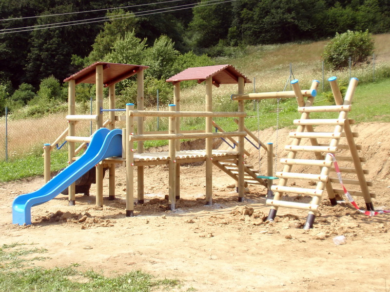 detske ihrisko Detský domov Semeteš, 2011